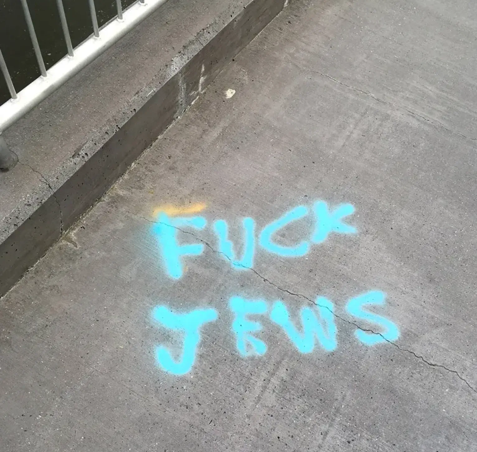 F Jews